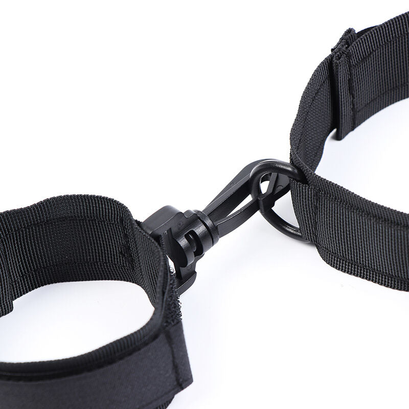 OHMAMA FETISH - HANDCUFFS AND COLLAR MADE OF NYLON