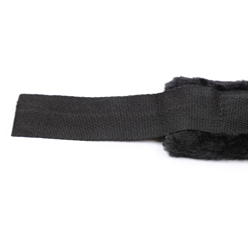 OHMAMA FETISH - FURRY-LINED WRIST RESTRAINTS