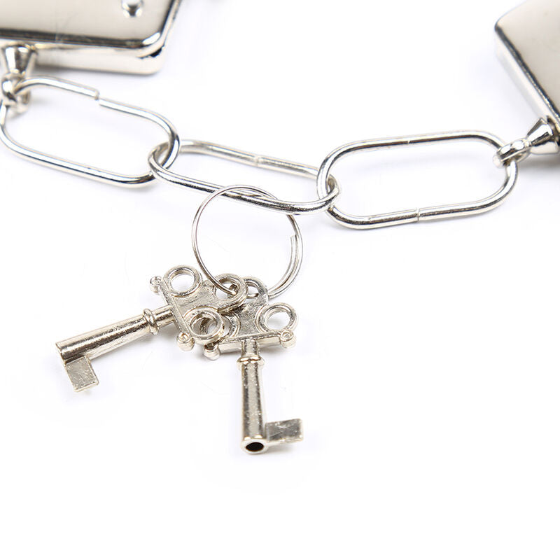 OHMAMA FETISH - VELVET FURLINED METAL WRIST CUFFS