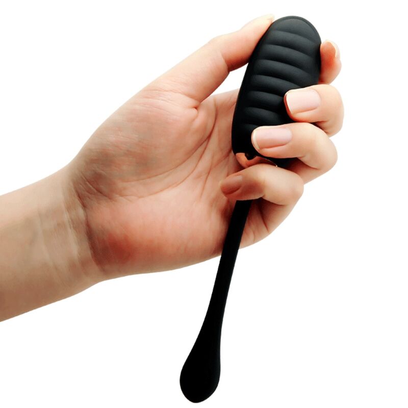 PRETTY LOVE - DOREEN LUXURY RECHARGEABLE VIBRANT EGG BLACK WITH REMOTE CONTROL