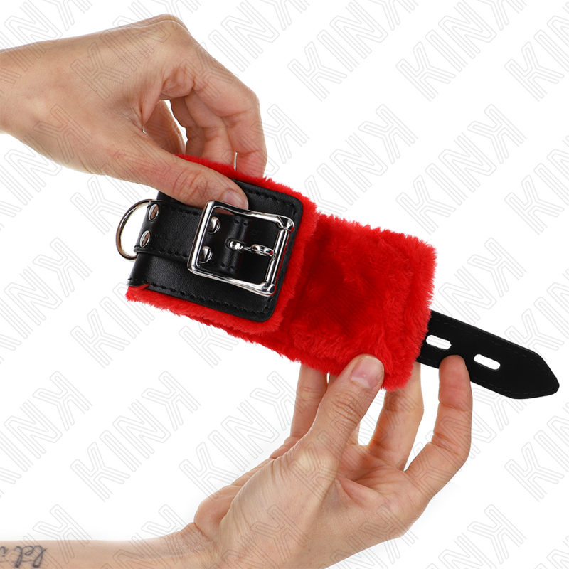 KINK - FUR-LINED WRIST RESTRAINTS WITH SQUARE HOLES, RED AND BLACK BELT, ADJUSTABLE 17-29 CM X 6 CM