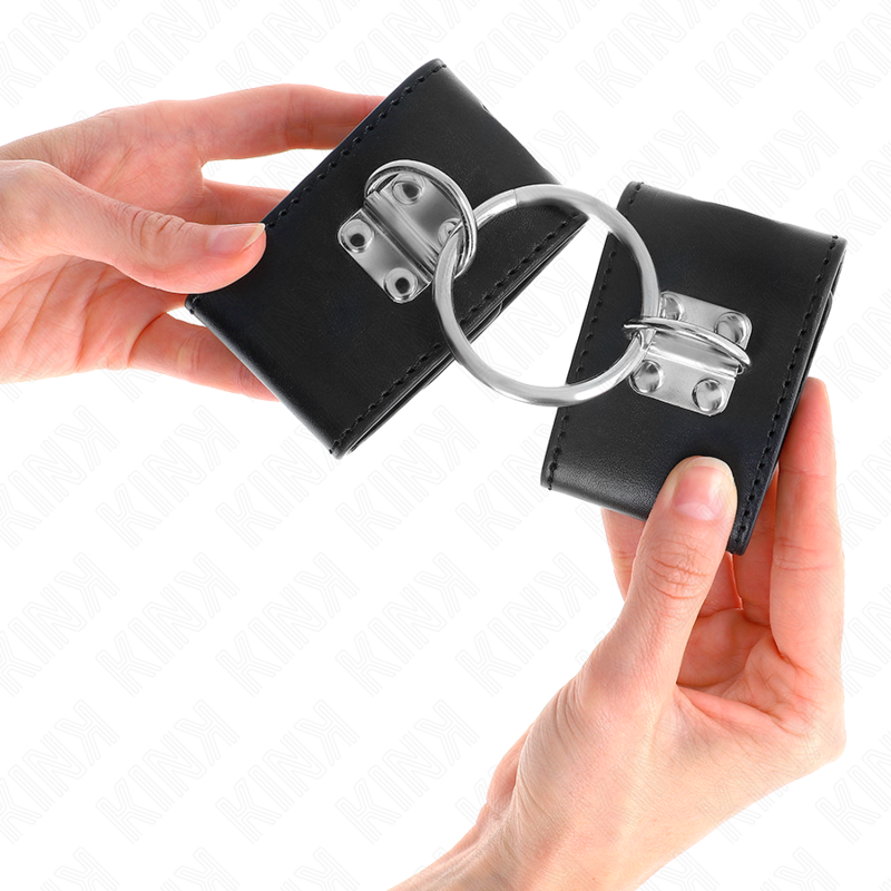 KINK - FIXED WRIST CUFFS WITH RING AND PADLOCK CLOSURE BLACK ADJUSTABLE 16-23 CM X 5.5 CM