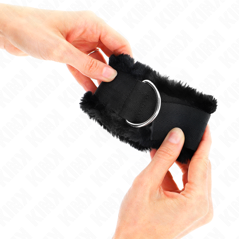 KINK - FUR-LINED WRIST RESTRAINTS BLACK ADJUSTABLE 17-31 CM X 7 CM