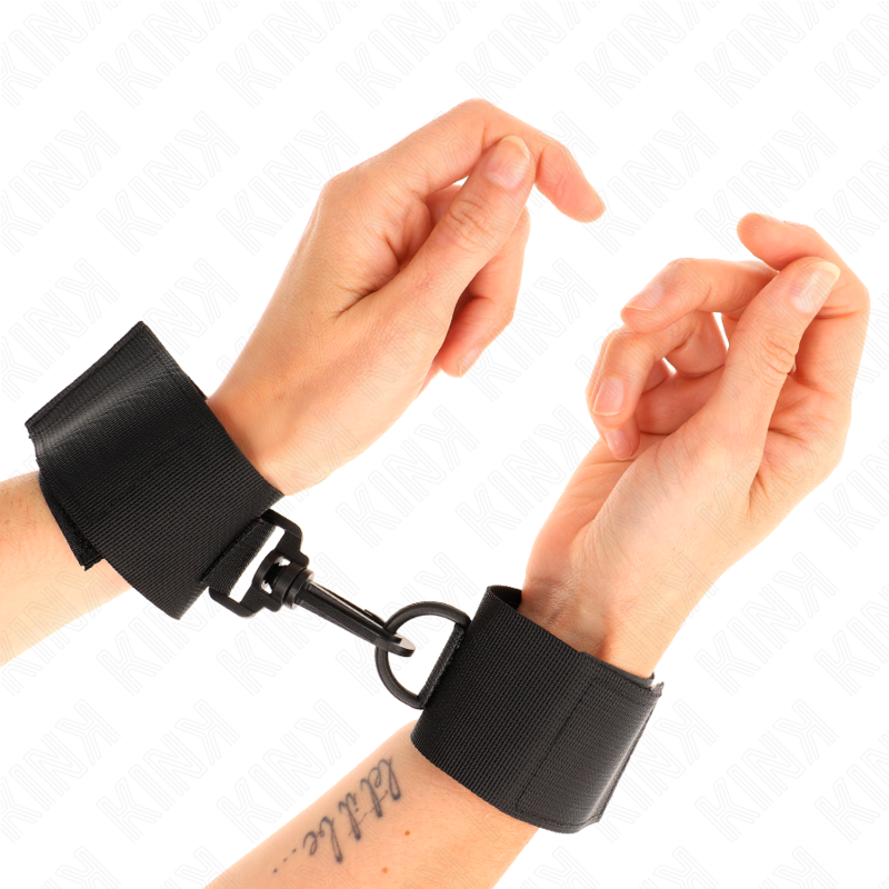 KINK - NYLON WRIST CUFFS BLACK