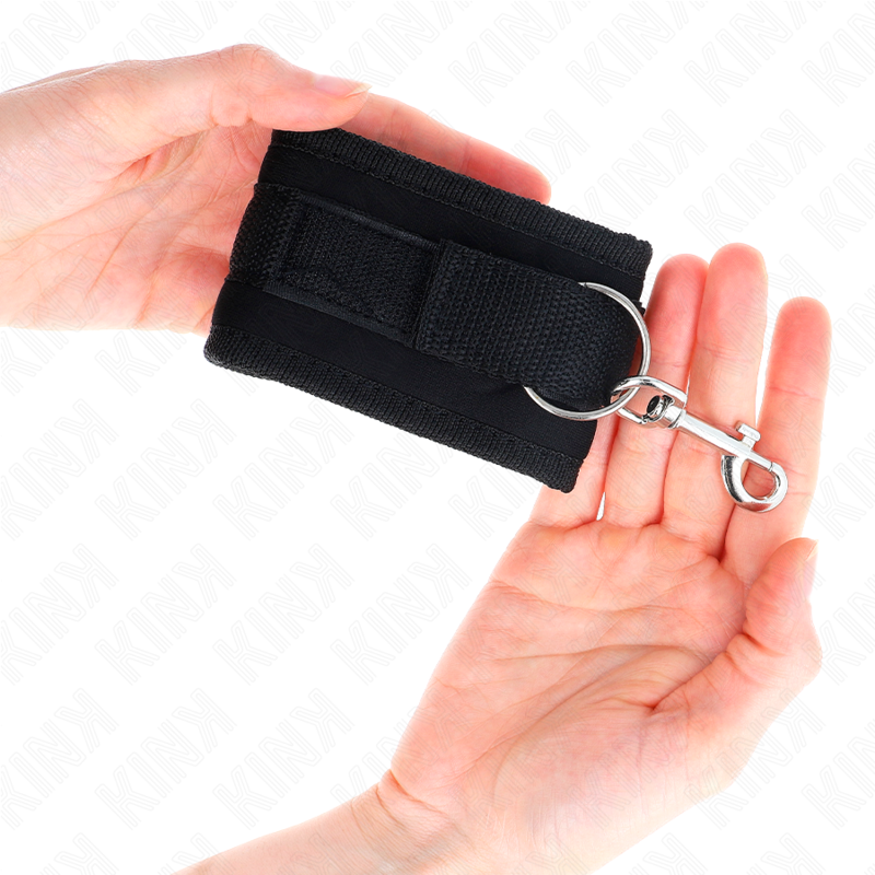 KINK - NYLON BIND HAND RESTRAINTS WITH VELCRO CLOSURE, BLACK, MODEL 2, ADJUSTABLE, 18-35 CM X 6 CM