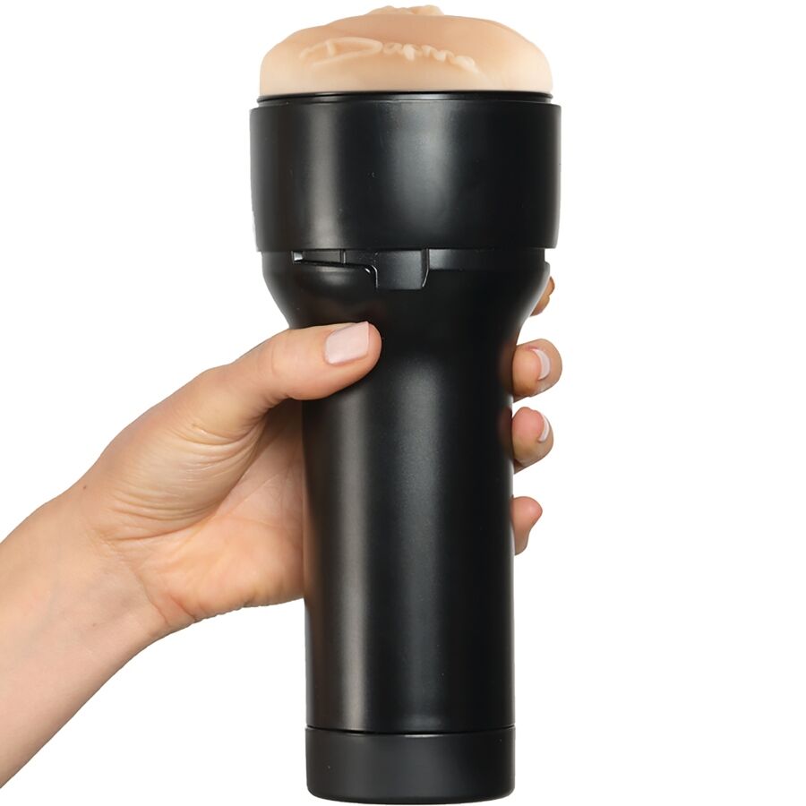 KIIROO - FÜHLEN SIE DIE STROKER-KOLLEKTION VON DAPHNE LAAT STARS